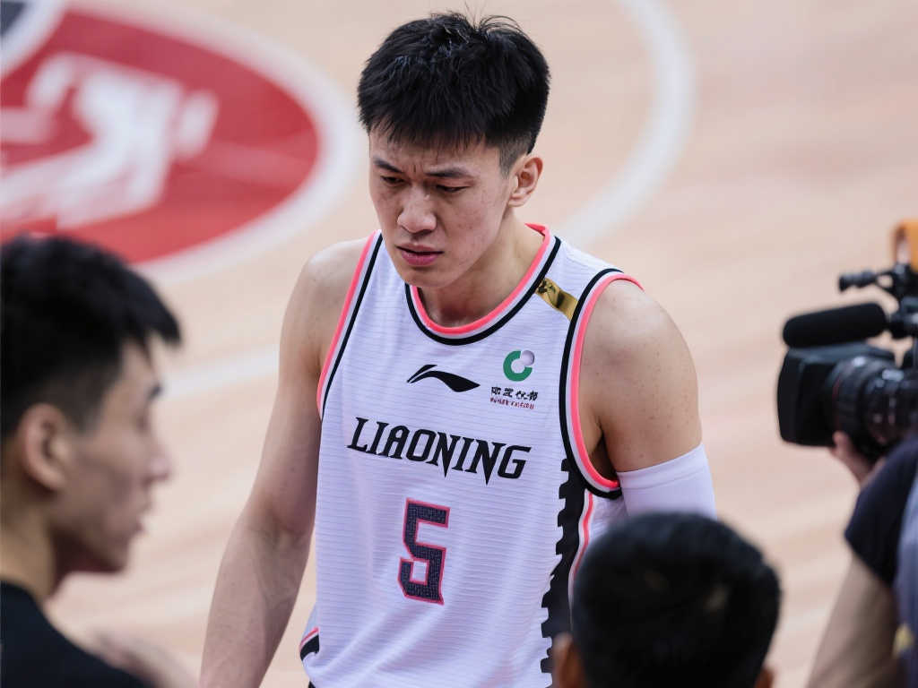 他场均助攻 他场均助攻