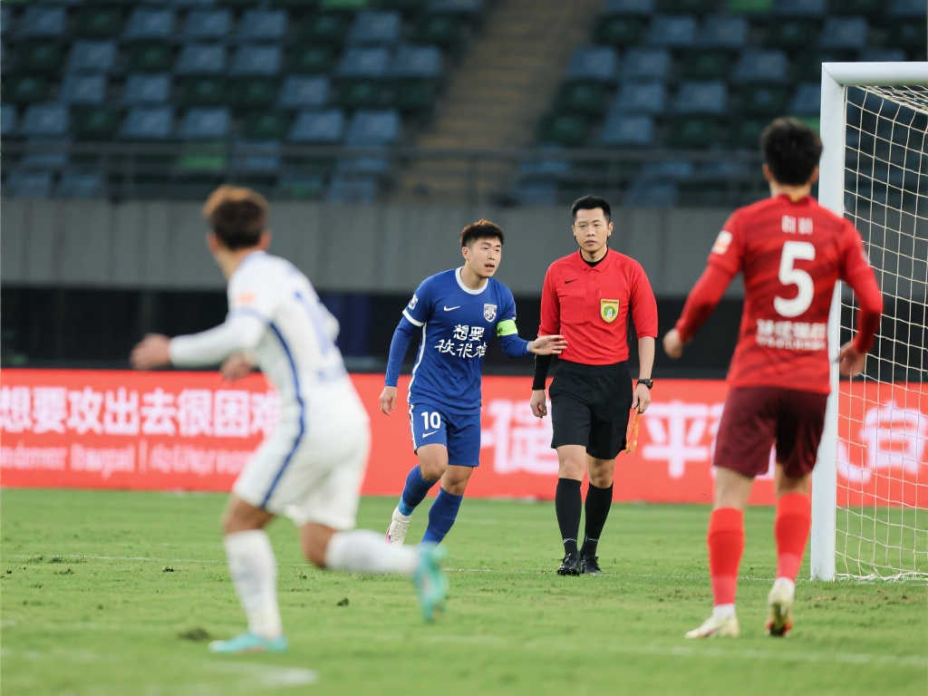 他需要通过 他需要通过